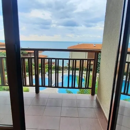 Garden Of Eden 2 Bedrooms Sea View Apartment, Saint *